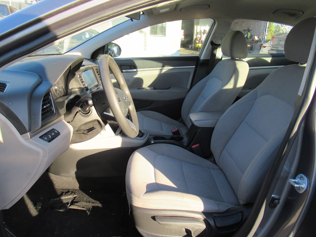 2019 Hyundai Elantra Image 11