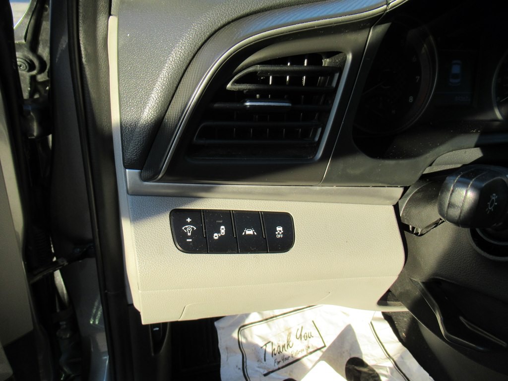 2019 Hyundai Elantra Image 19