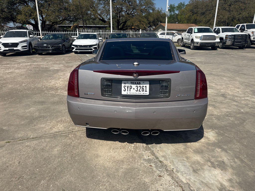 2005 Cadillac XLR Image 5
