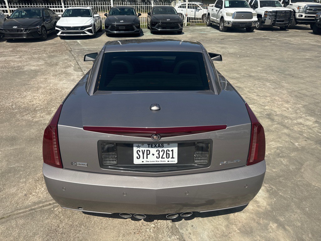 2005 Cadillac XLR Image 6