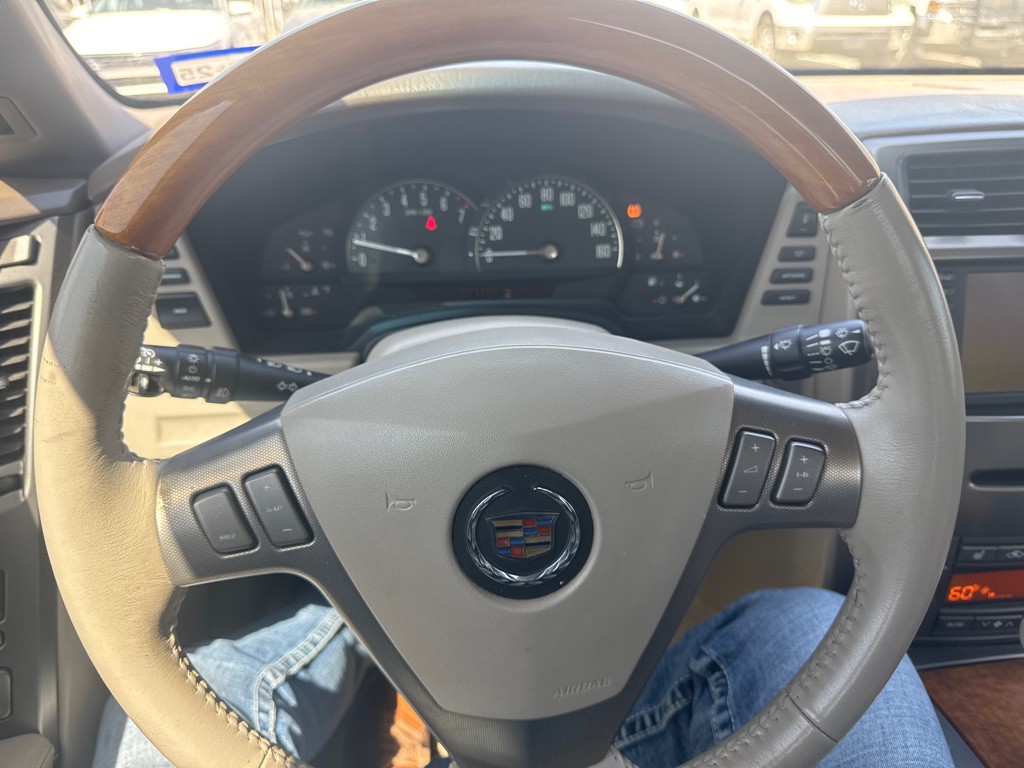 2005 Cadillac XLR Image 18