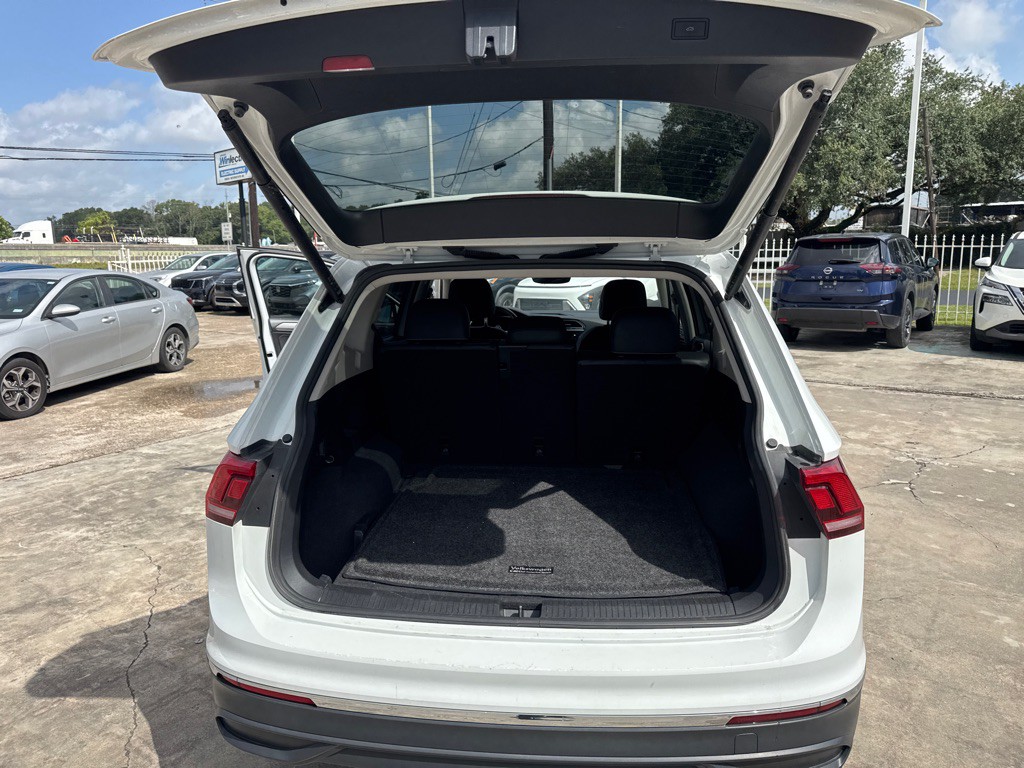 2022 Volkswagen Tiguan Image 16