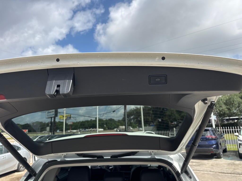 2022 Volkswagen Tiguan Image 17