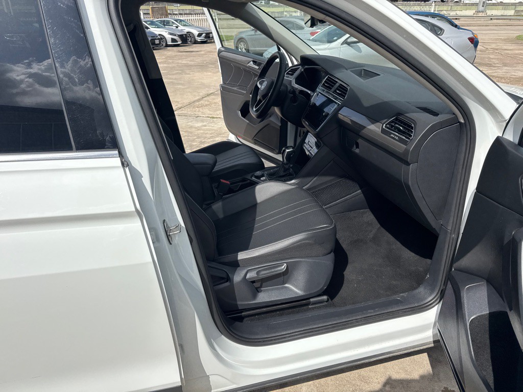 2022 Volkswagen Tiguan Image 21