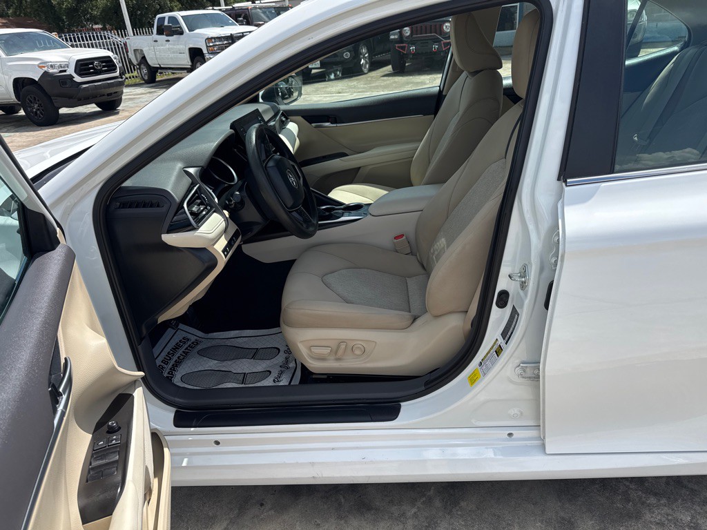 2024 Toyota Camry Image 12