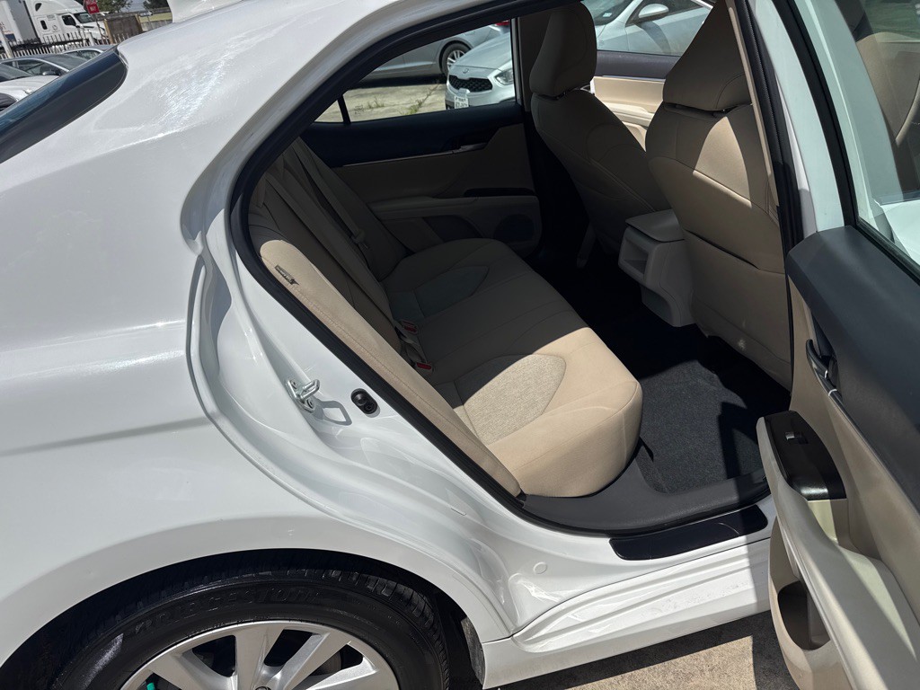 2024 Toyota Camry Image 17