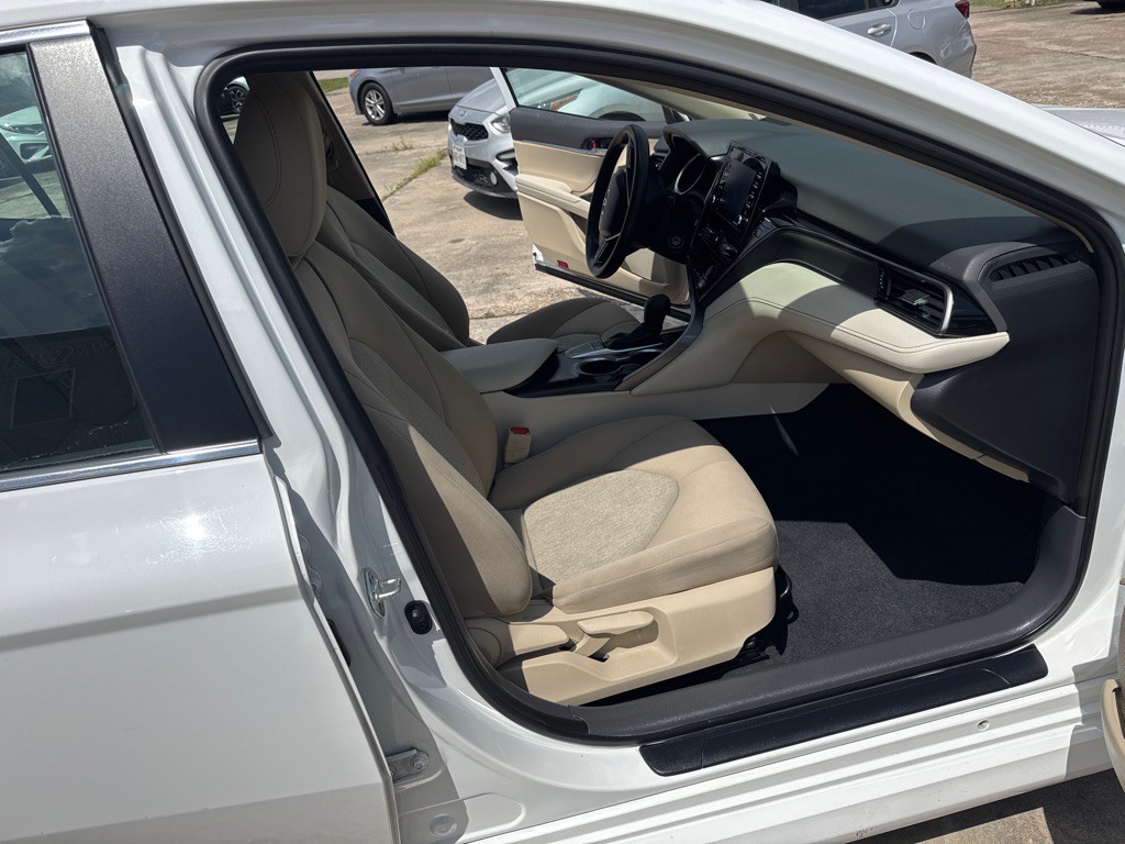 2024 Toyota Camry Image 19