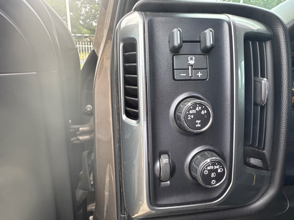 2015 Chevrolet Silverado 1500 Image 25