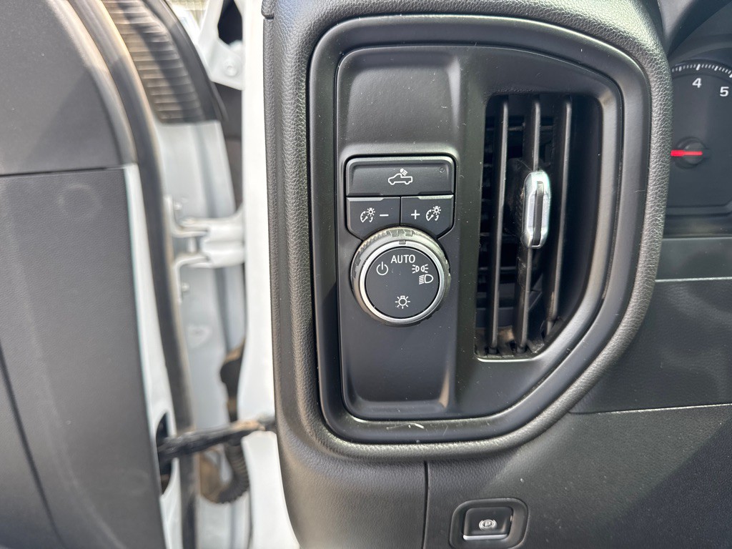 2020 Chevrolet Silverado 1500 Image 17