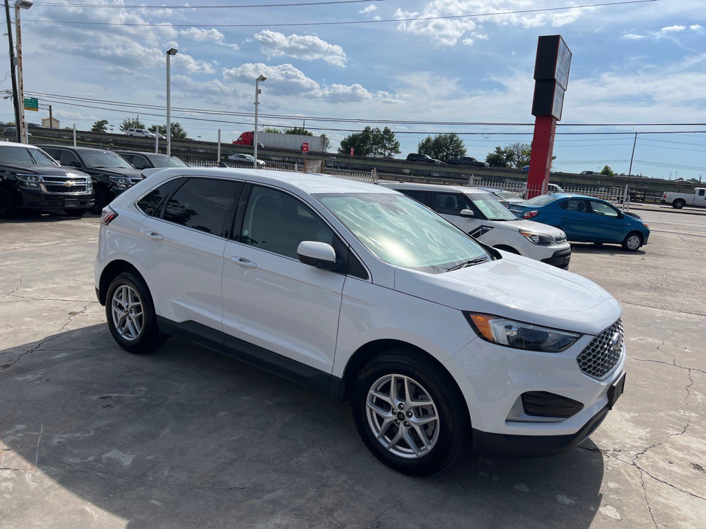 2024 Ford Edge Image 4