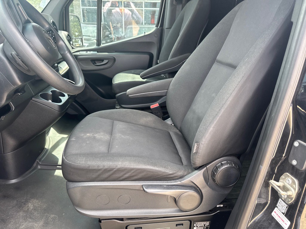 2019 Mercedes-Benz Sprinter Image 11