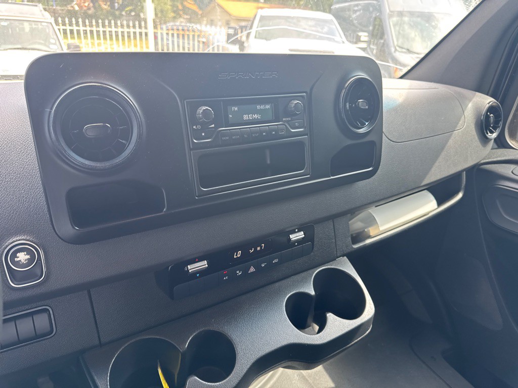 2019 Mercedes-Benz Sprinter Image 23