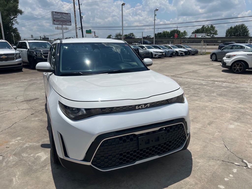 2023 Kia Soul Image 3