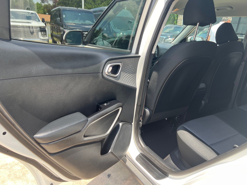 2023 Kia Soul Image 12