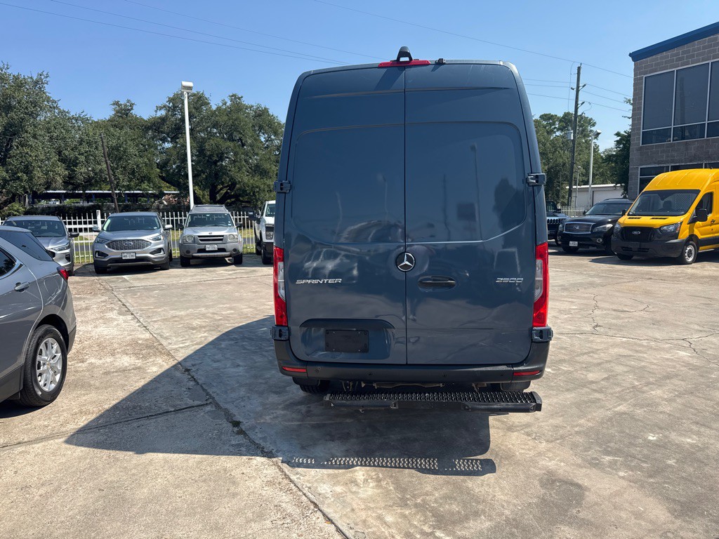 2019 Mercedes-Benz Sprinter Image 6