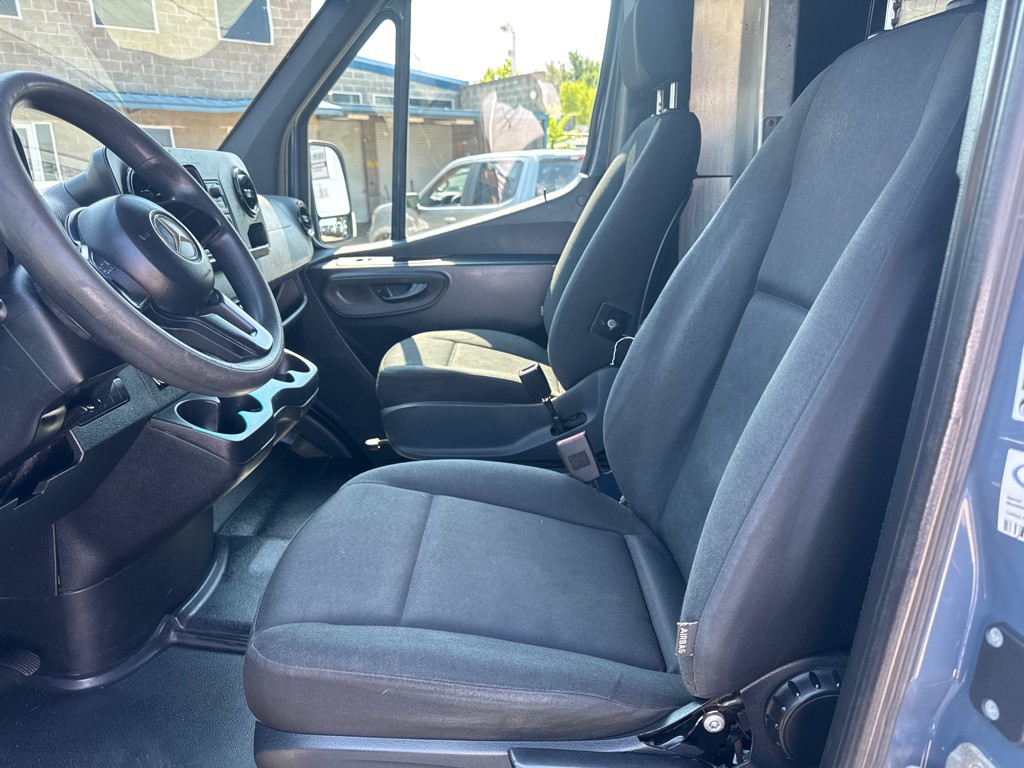 2019 Mercedes-Benz Sprinter Image 12