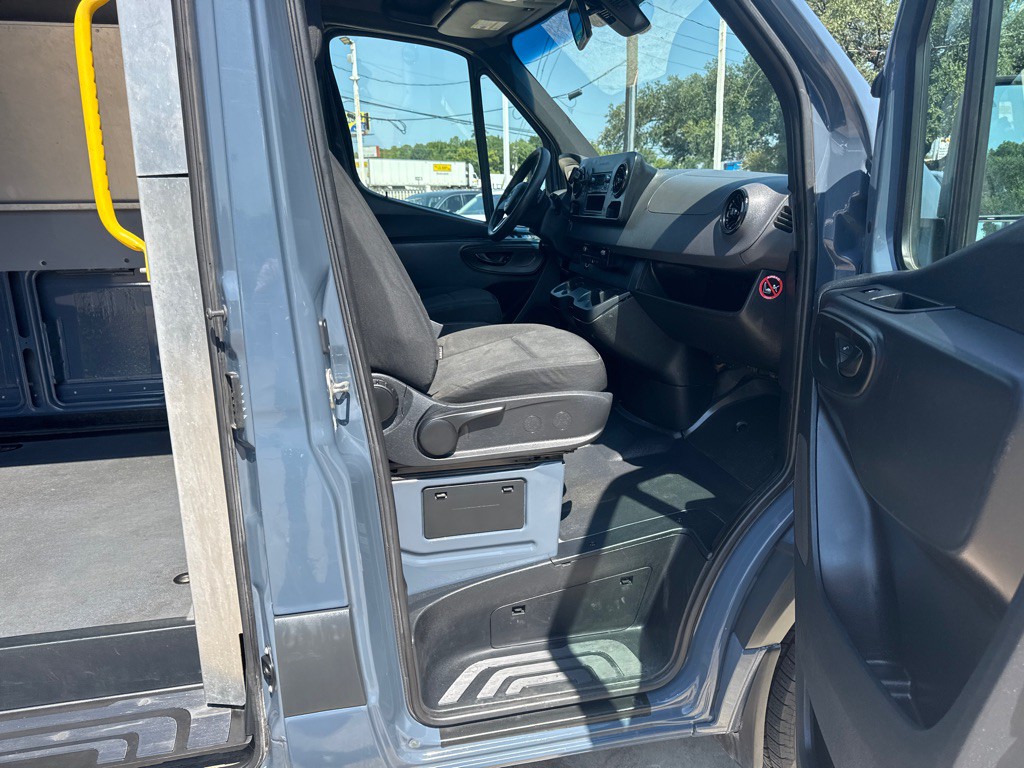 2019 Mercedes-Benz Sprinter Image 16