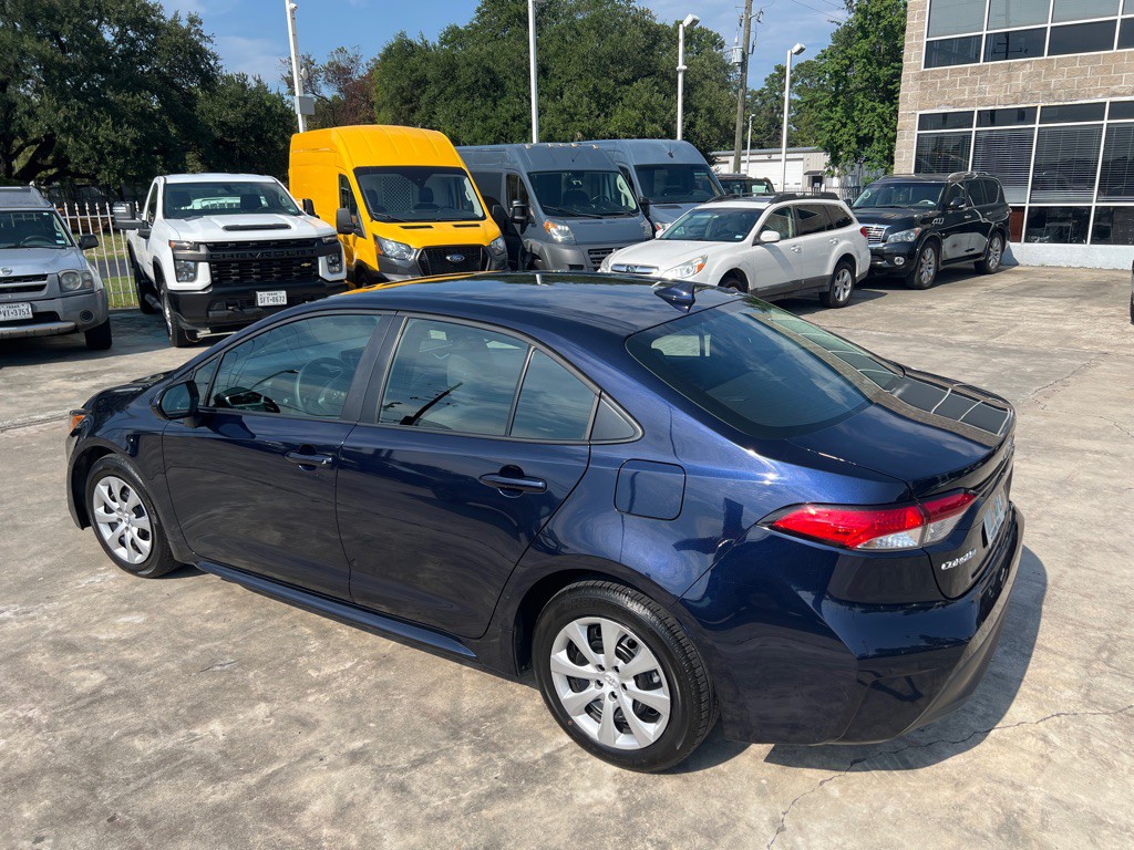 2025 Toyota Corolla Image 8