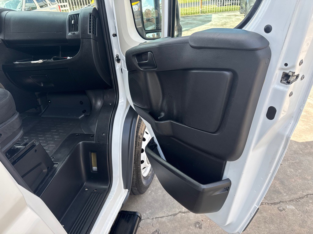 2014 RAM Promaster Image 17