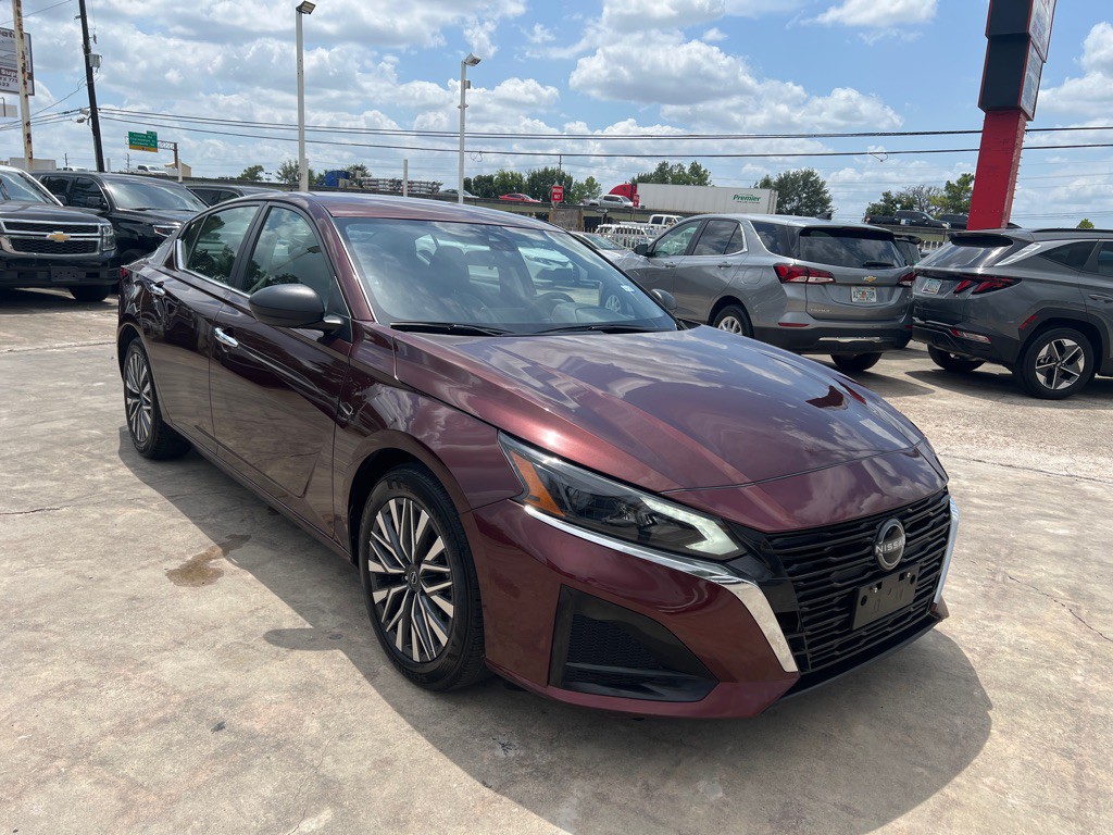 2024 Nissan Altima Image 3