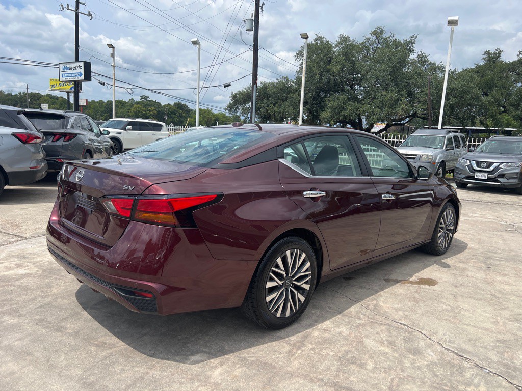 2024 Nissan Altima Image 5