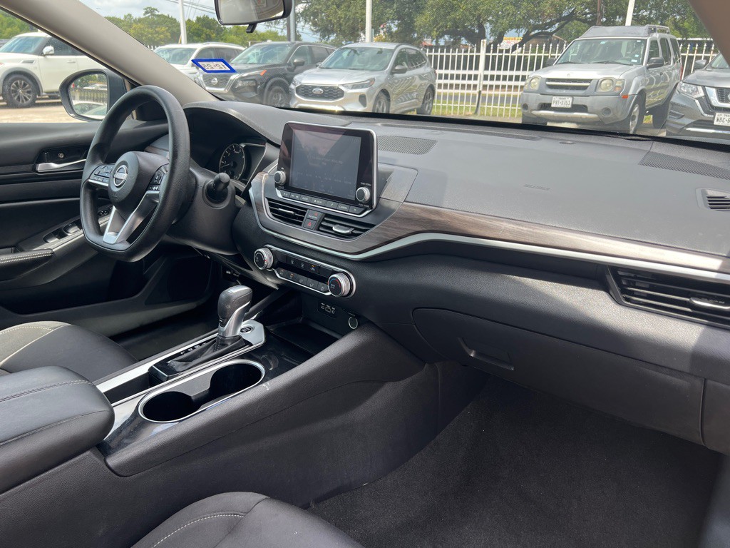 2024 Nissan Altima Image 19