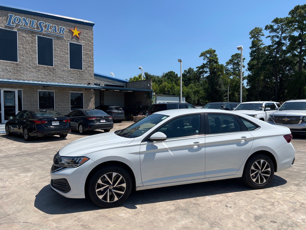 2024 Volkswagen Jetta Image 3