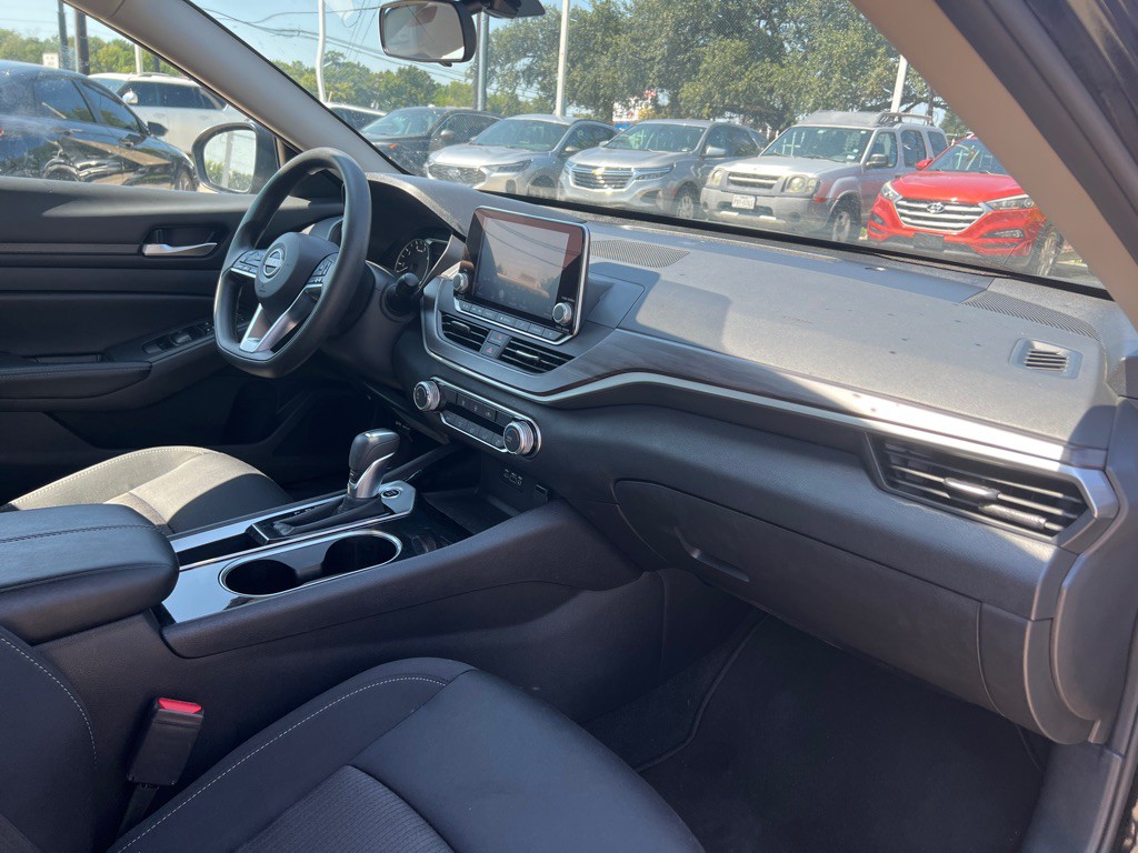 2024 Nissan Altima Image 20