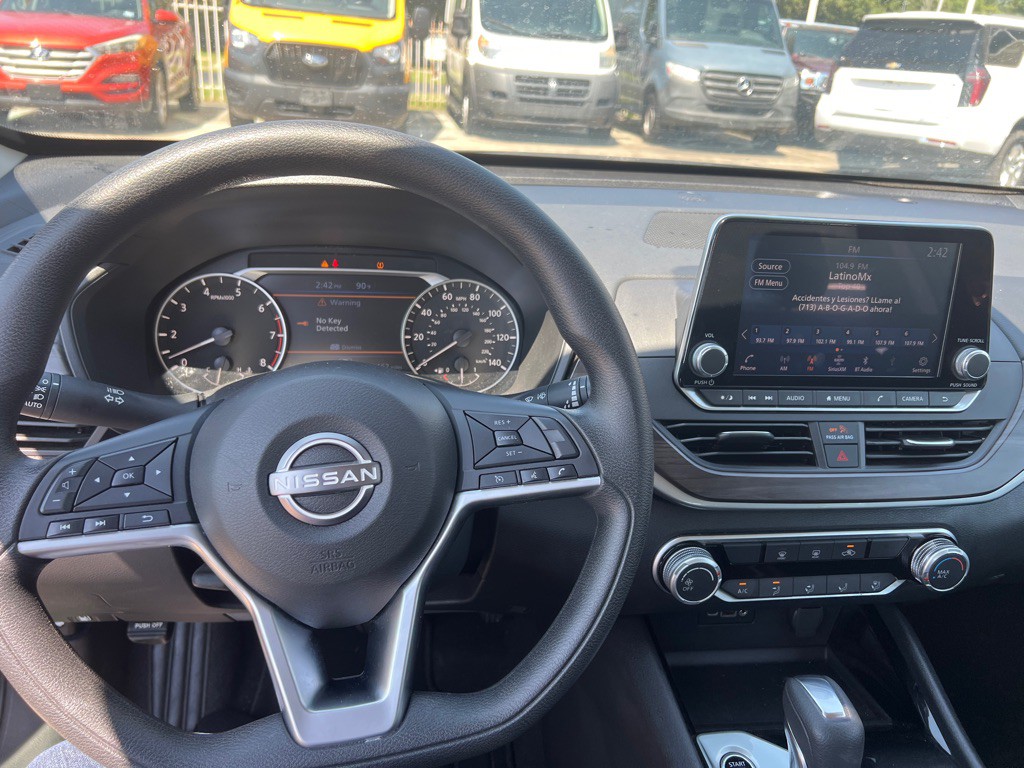 2024 Nissan Altima Image 23