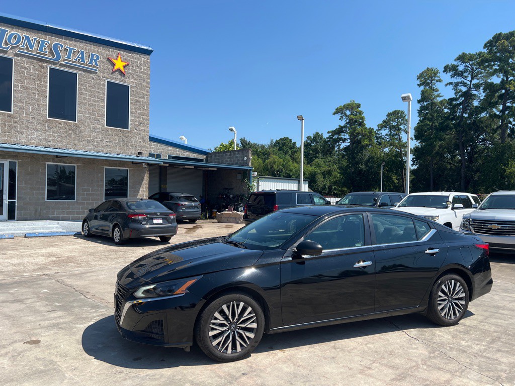 2024 Nissan Altima Image 2