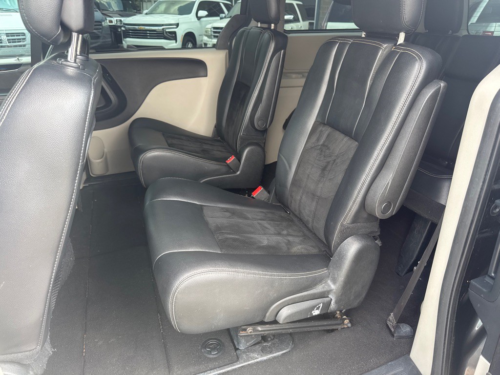 2017 Dodge Grand Caravan Image 10
