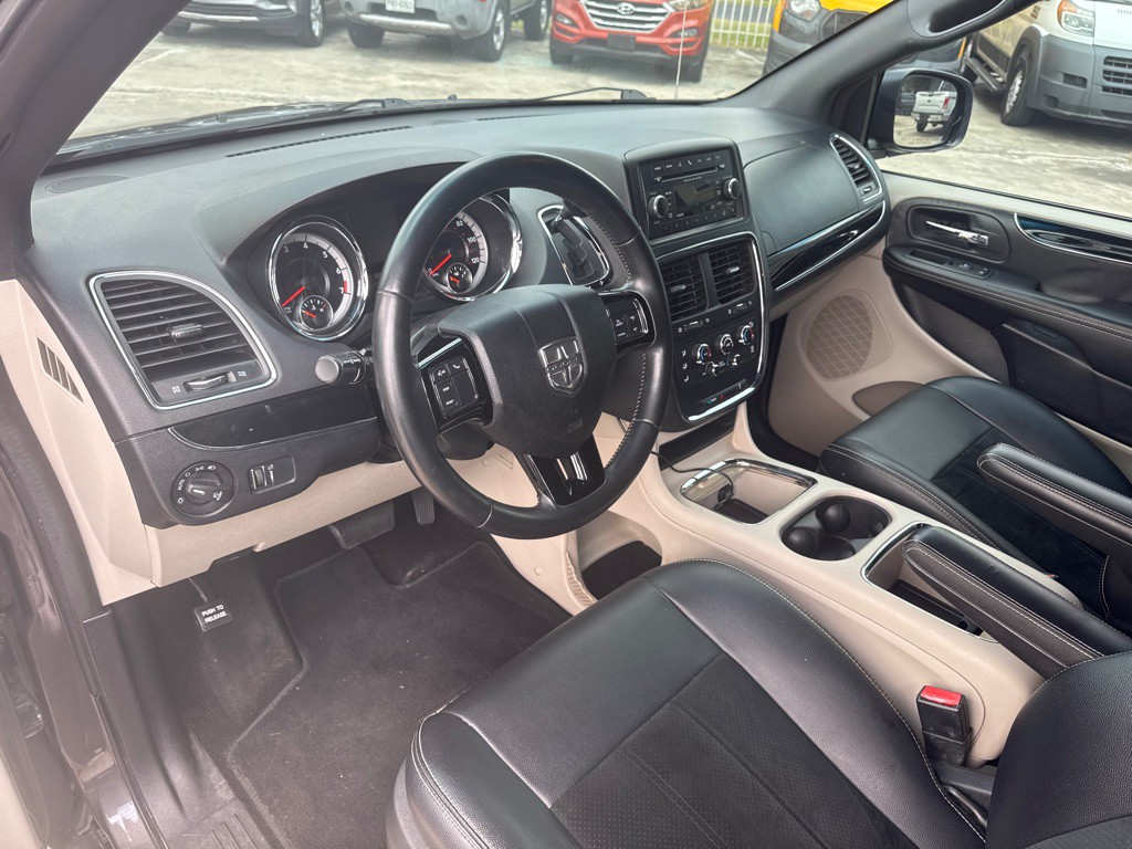 2017 Dodge Grand Caravan Image 11