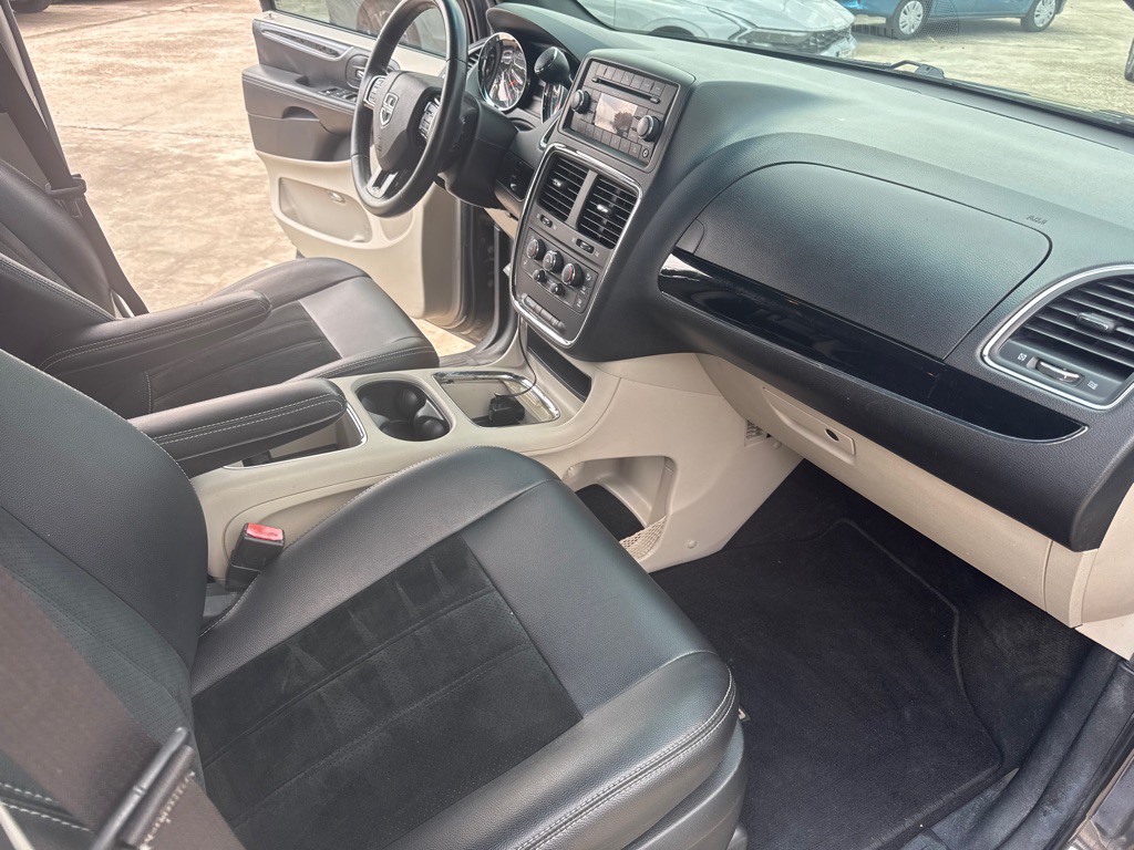2017 Dodge Grand Caravan Image 15