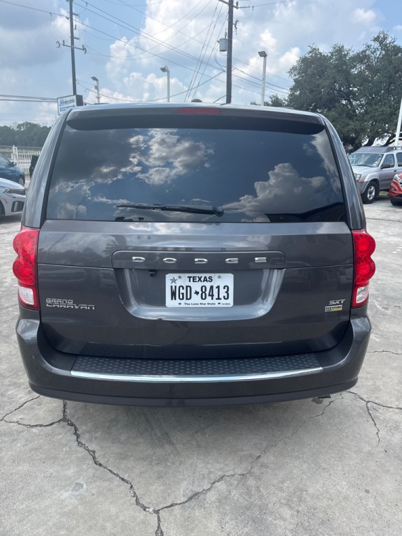 2017 Dodge Grand Caravan Image 5