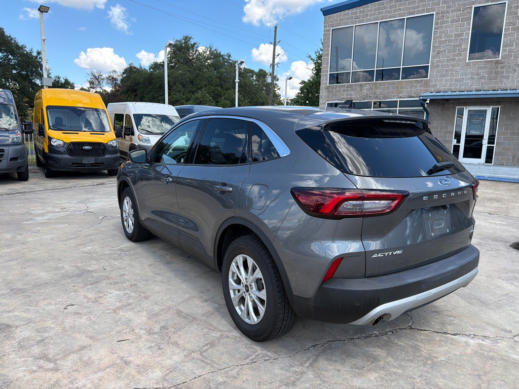 2024 Ford Escape Image 8