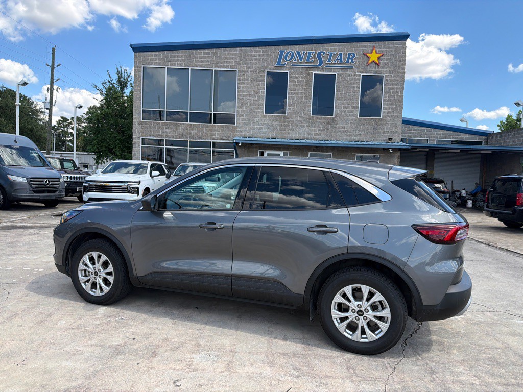 2024 Ford Escape Image 9