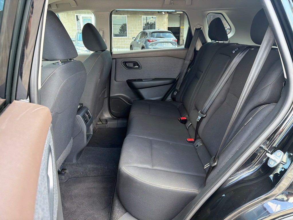 2023 Nissan Rogue Image 15
