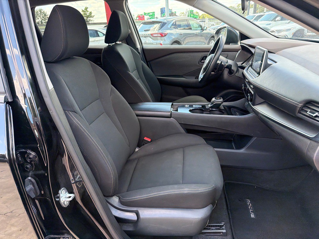 2023 Nissan Rogue Image 19