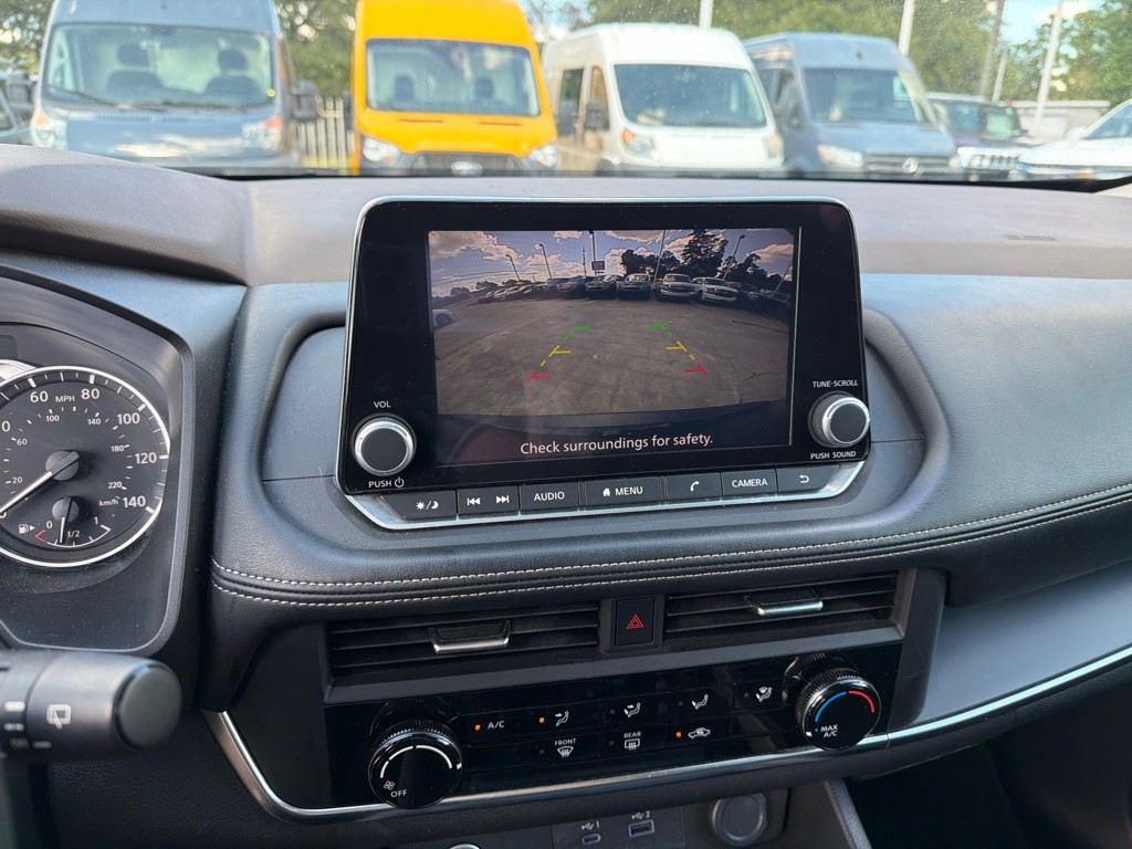 2023 Nissan Rogue Image 25