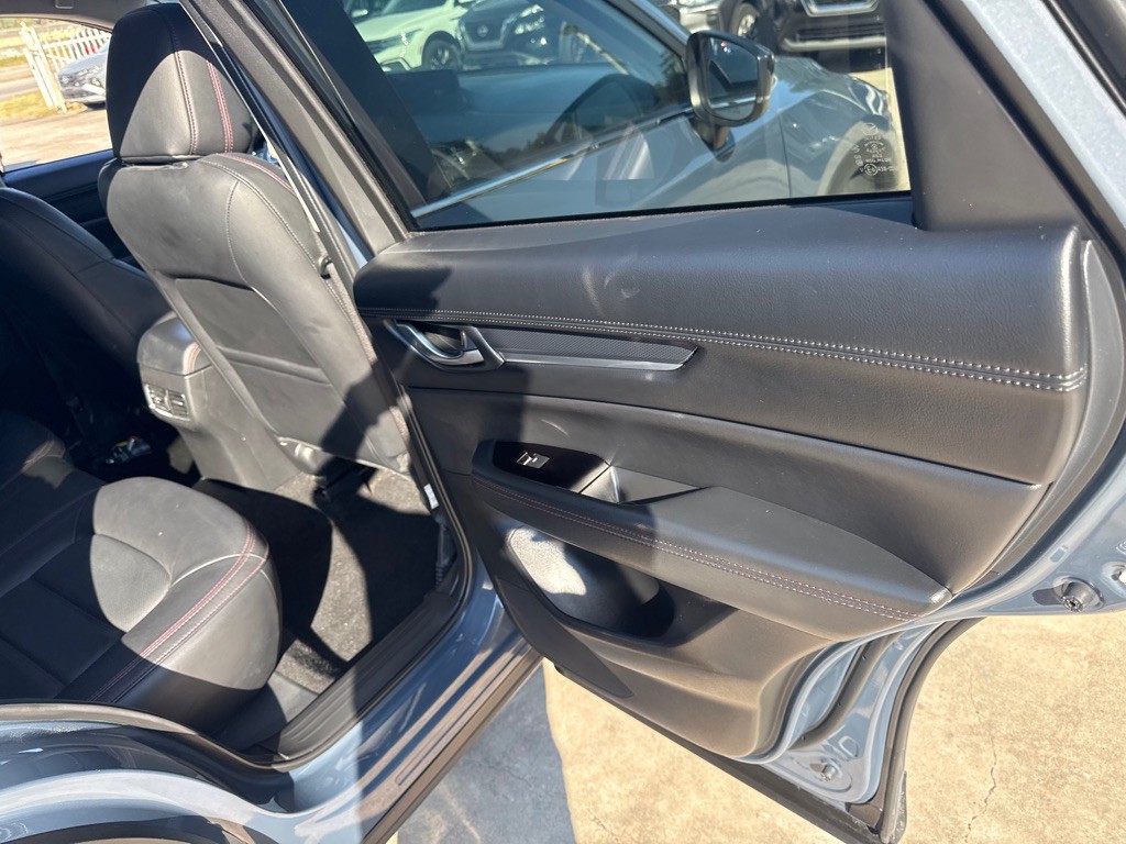 2024 Mazda CX-5 Image 17