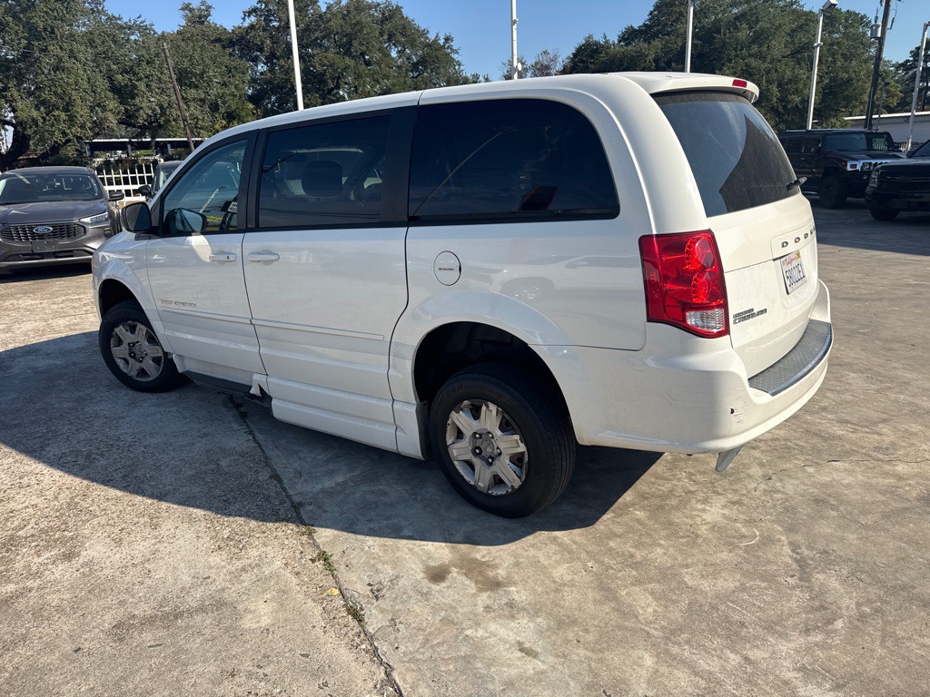 2011 Dodge Grand Caravan Image 7