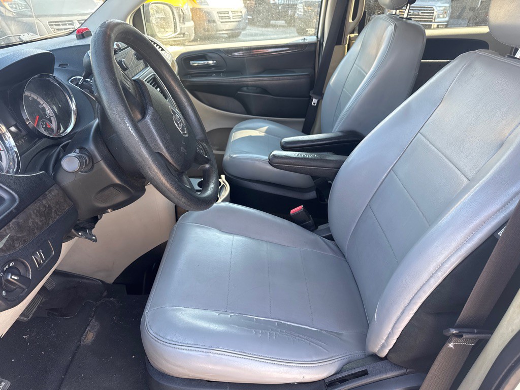 2011 Dodge Grand Caravan Image 12