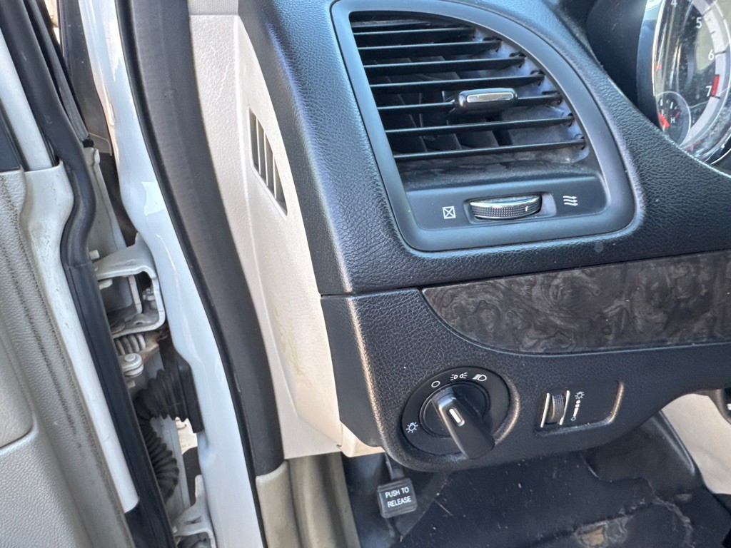 2011 Dodge Grand Caravan Image 22