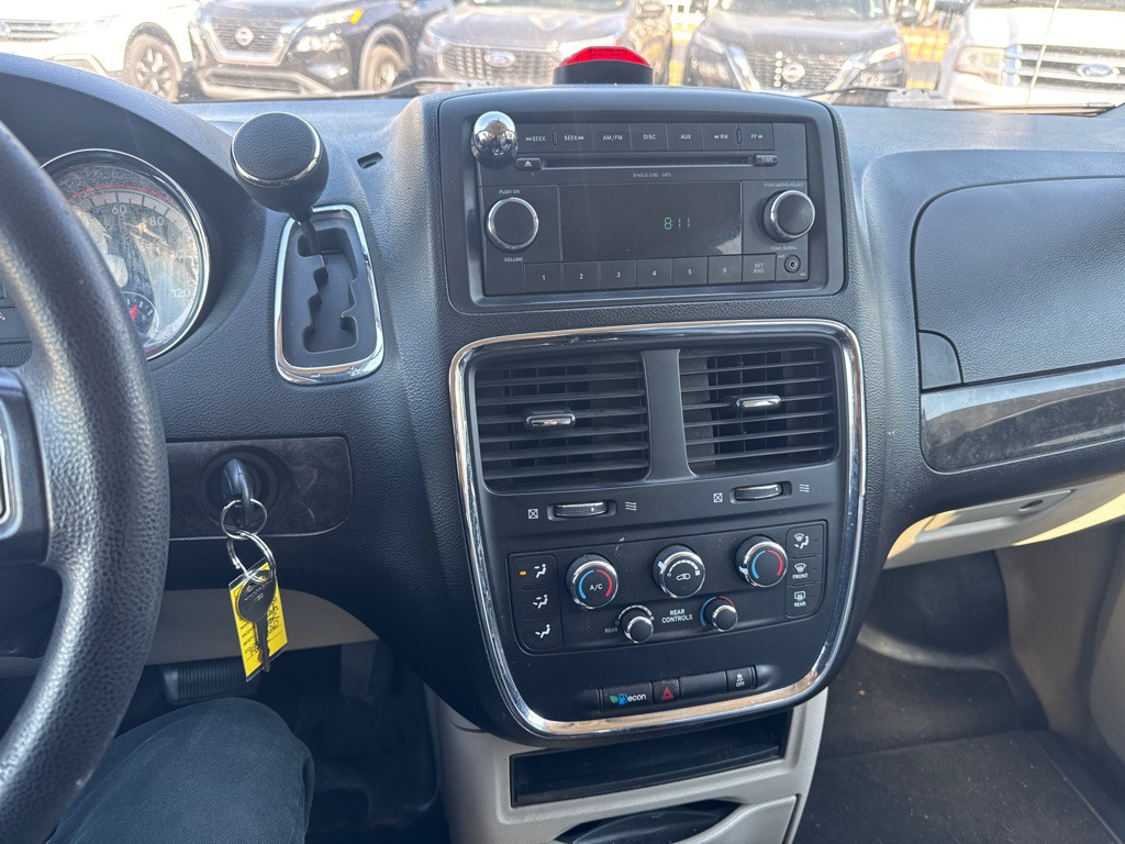 2011 Dodge Grand Caravan Image 25