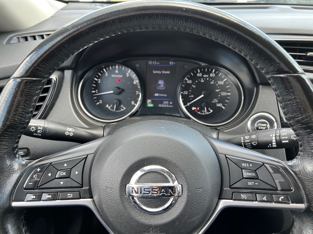 2018 Nissan Rogue Image 12