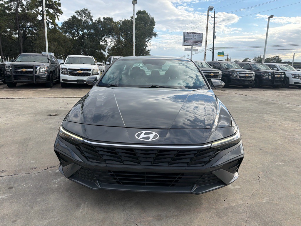 2024 Hyundai Elantra Image 10