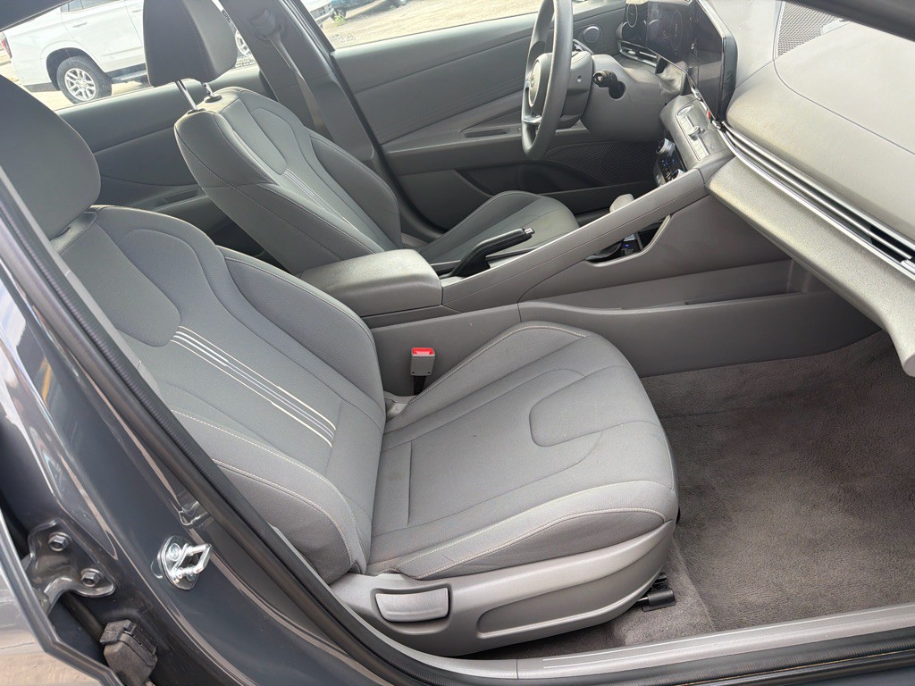 2024 Hyundai Elantra Image 14