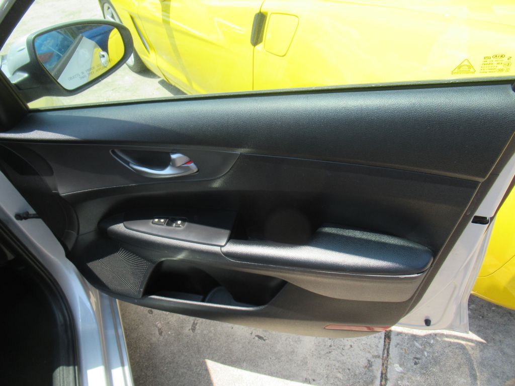 2019 Kia Forte Image 15