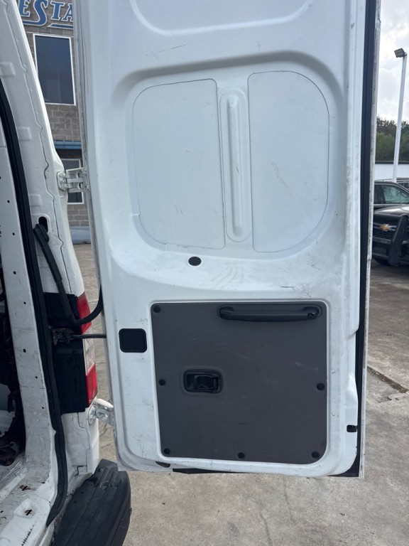 2019 Nissan NV Image 13