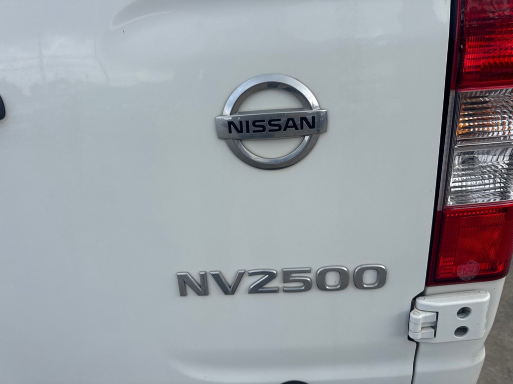 2019 Nissan NV Image 20